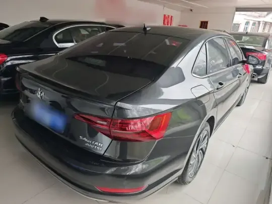 Volkswagen Sagitar 2021 (92100 км)