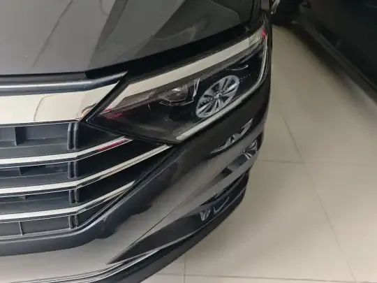 Volkswagen Sagitar 2021 (92100 км)