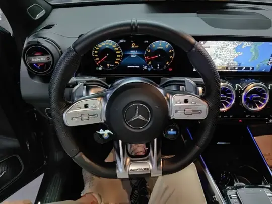 Mercedes-Benz GLB AMG 2021-Year Restyled AMG GLB 35 4MATIC  (38200 км)