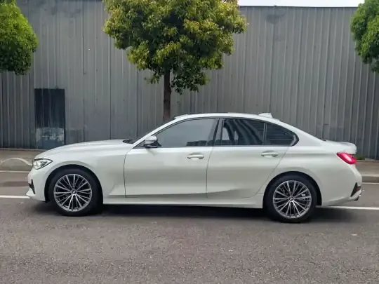 BMW 3 Series 2021 (111100 км)