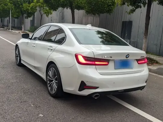 BMW 3 Series 2021 (111100 км)