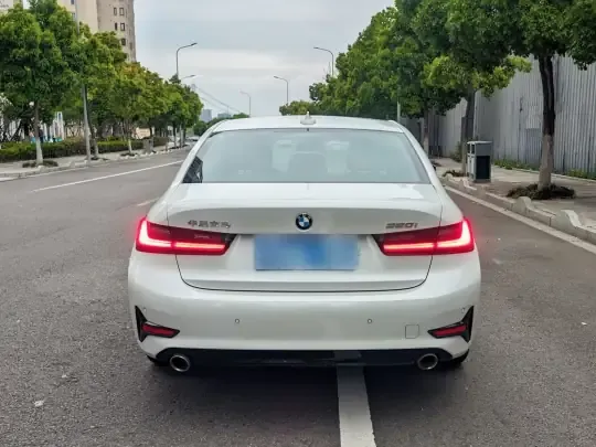 BMW 3 Series 2021 (111100 км)