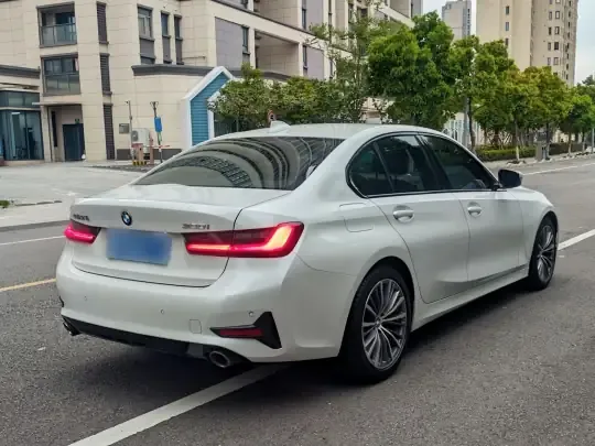BMW 3 Series 2021 (111100 км)