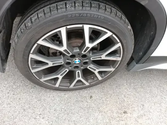 BMW X1 2021 (50700 км)