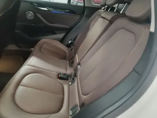 BMW X1 2021 (63099 км)