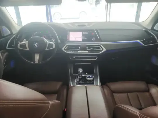 BMW X5 2021 (77100 км)