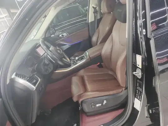 BMW X5 2021 (77100 км)