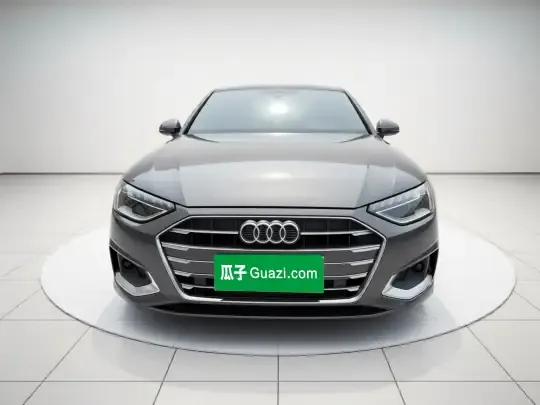 Audi A4L 2022 (22800 км)