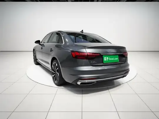 Audi A4L 2022 (22800 км)
