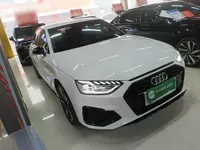 Audi A4L 2022 (48300 км)