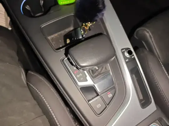 Audi A4L 2022 (34800 км)