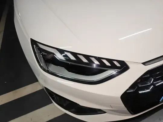 Audi A4L 2022 (34800 км)