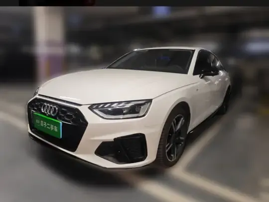 Audi A4L 2022 (34800 км)
