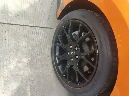 Ford Mustang 2021 (51800 км)
