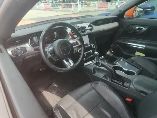 Ford Mustang 2021 (51800 км)