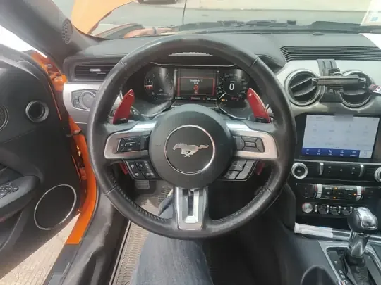 Ford Mustang 2021 (51800 км)