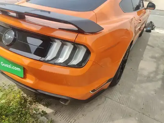 Ford Mustang 2021 (51800 км)