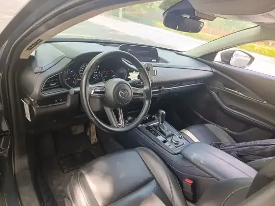 Mazda CX-30 2021 (61800 км)