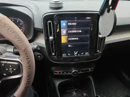 Volvo XC40 2022 (59600 км)