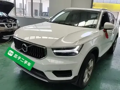 Volvo XC40 2022 (48700 км)