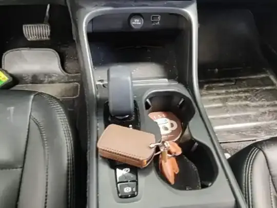 Volvo XC40 2022 (48700 км)