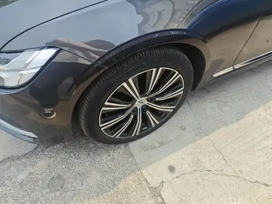 Volvo S90 2022 (53500 км)