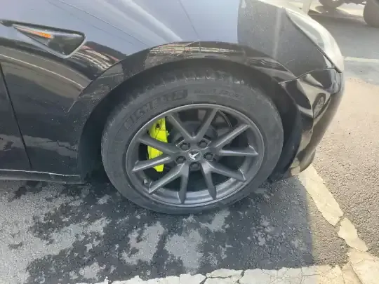 Tesla Model 3 2021 (83699 км)