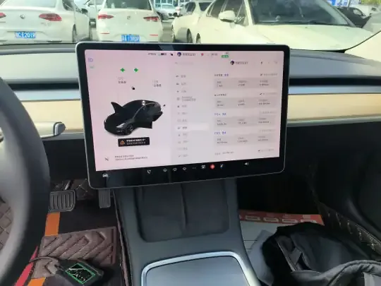 Tesla Model 3 2021 (83699 км)