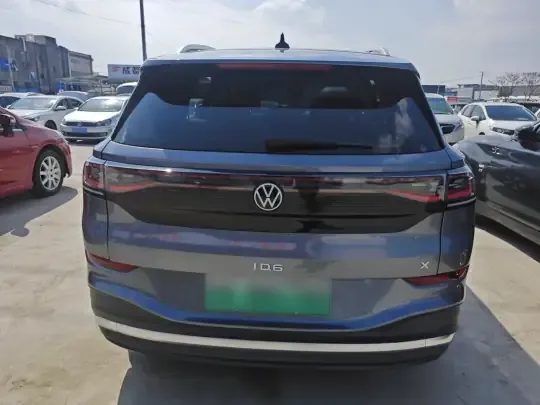Volkswagen ID,6 X 2021 (109100 км)