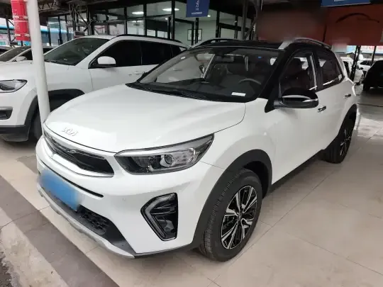 Kia kx1 Stonic 2021 (200 км)