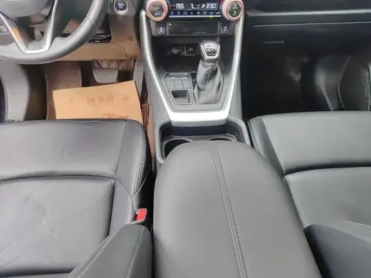 Toyota Wildlander 2021 (70400 км)