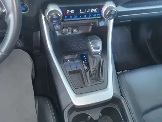 Toyota Wildlander 2021 (30900 км)