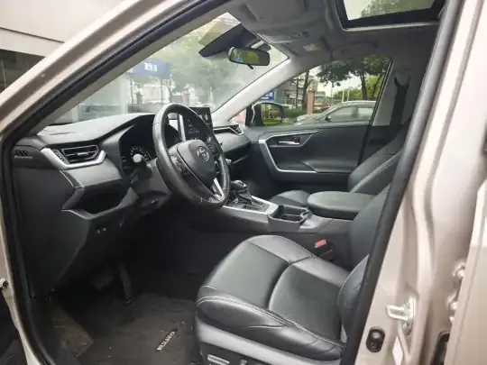 Toyota Wildlander 2021 (30900 км)
