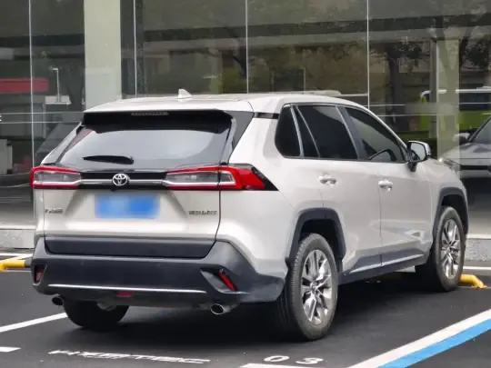 Toyota Wildlander 2021 (30900 км)
