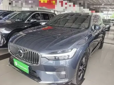 Volvo XC60 2022 (16400 км)