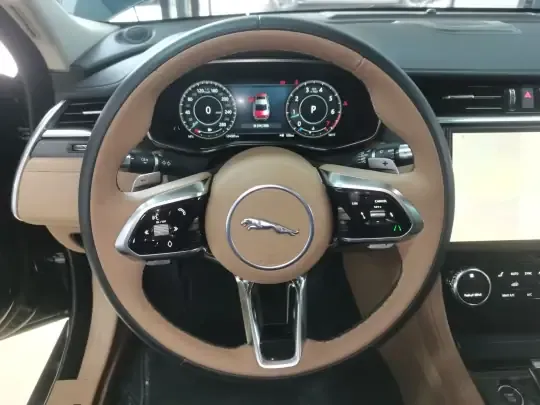 Jaguar XFL 2021 (24000 км)