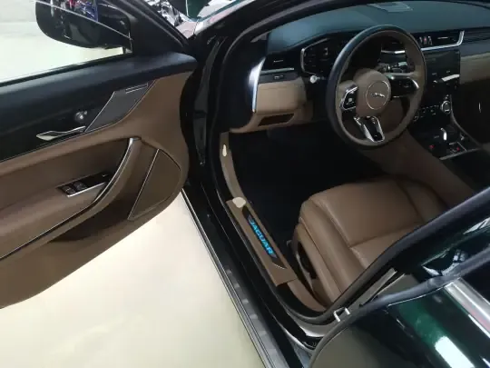 Jaguar XFL 2021 (24000 км)