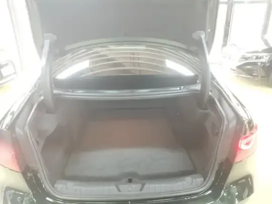 Jaguar XFL 2021 (24000 км)