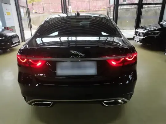 Jaguar XFL 2021 (24000 км)