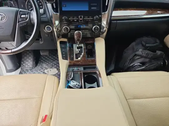Toyota Alphard 2021 (90500 км)