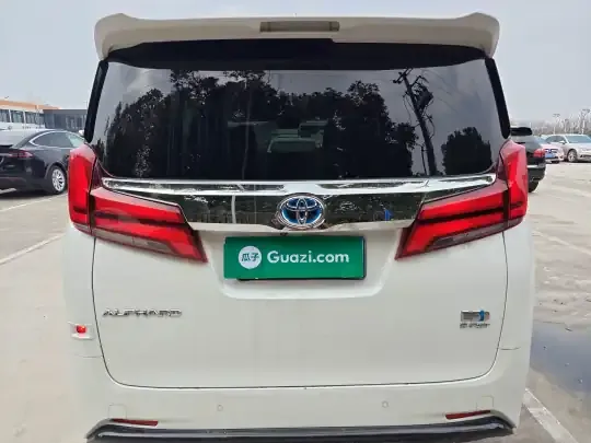 Toyota Alphard 2021 (90500 км)