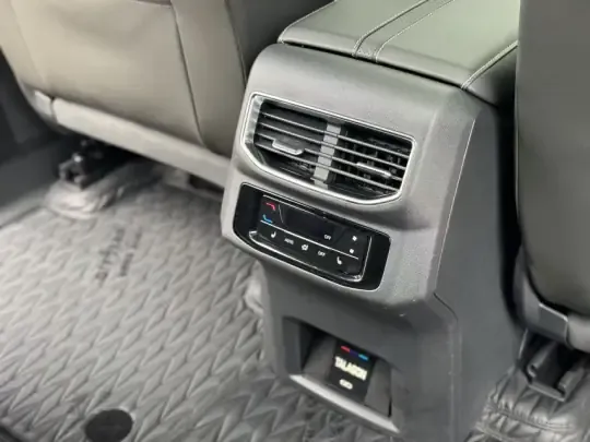 Volkswagen Talagon 2021 (27900 км)