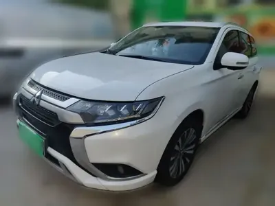 Mitsubishi Outlander 2021 (85300 км)