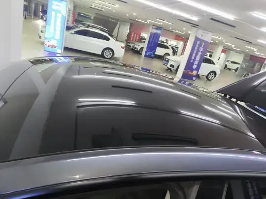 Tesla Model Y 2021 (75900 км)