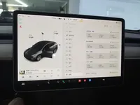 Tesla Model Y 2021 (75900 км)