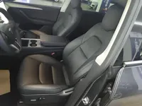 Tesla Model Y 2021 (75900 км)