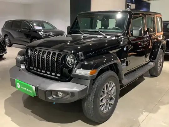 Jeep Wrangler New Energy 2021 (32200 км)