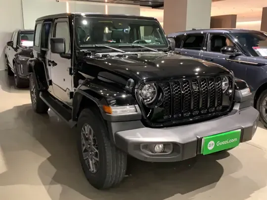 Jeep Wrangler New Energy 2021 (32200 км)