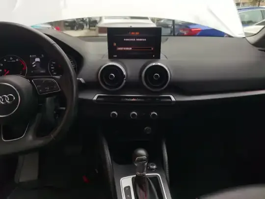 Audi Q2L 2022 (39400 км)