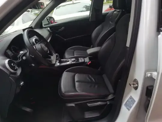 Audi Q2L 2022 (39400 км)